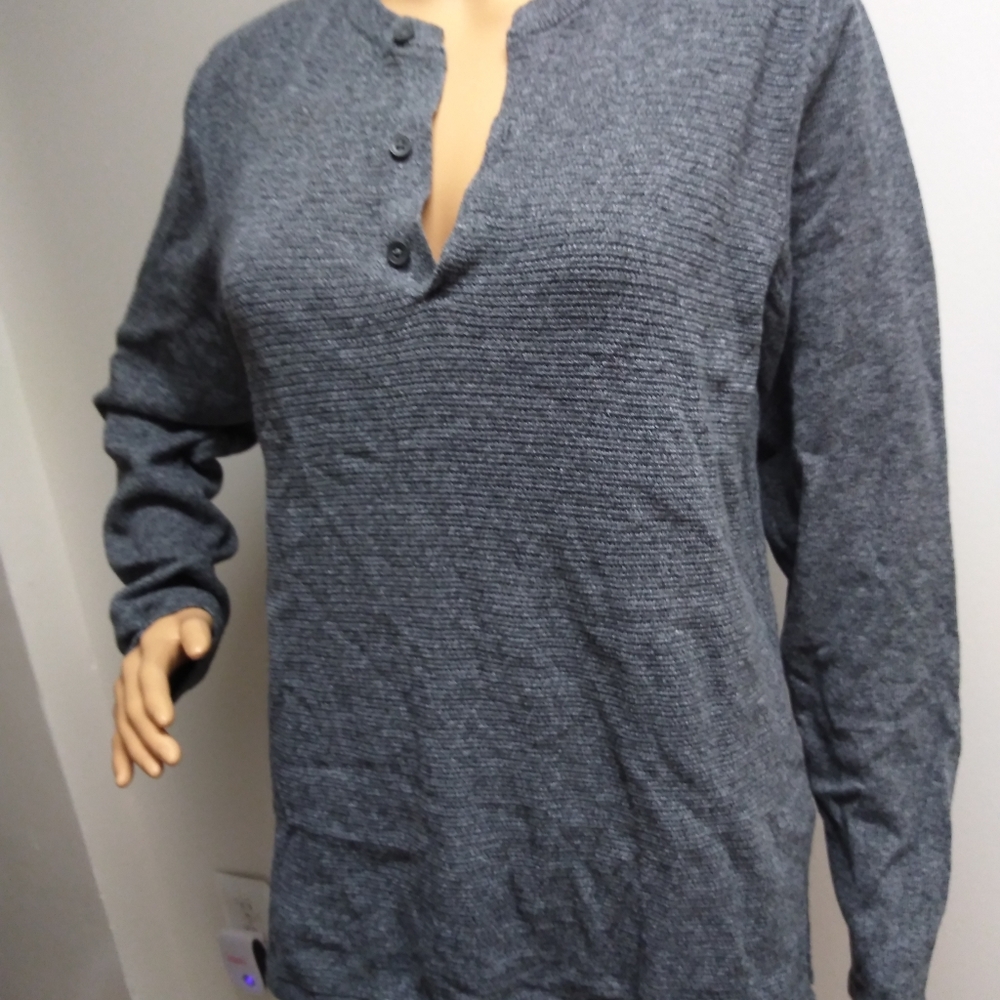 H&M Sweater - Picture 2 of 5